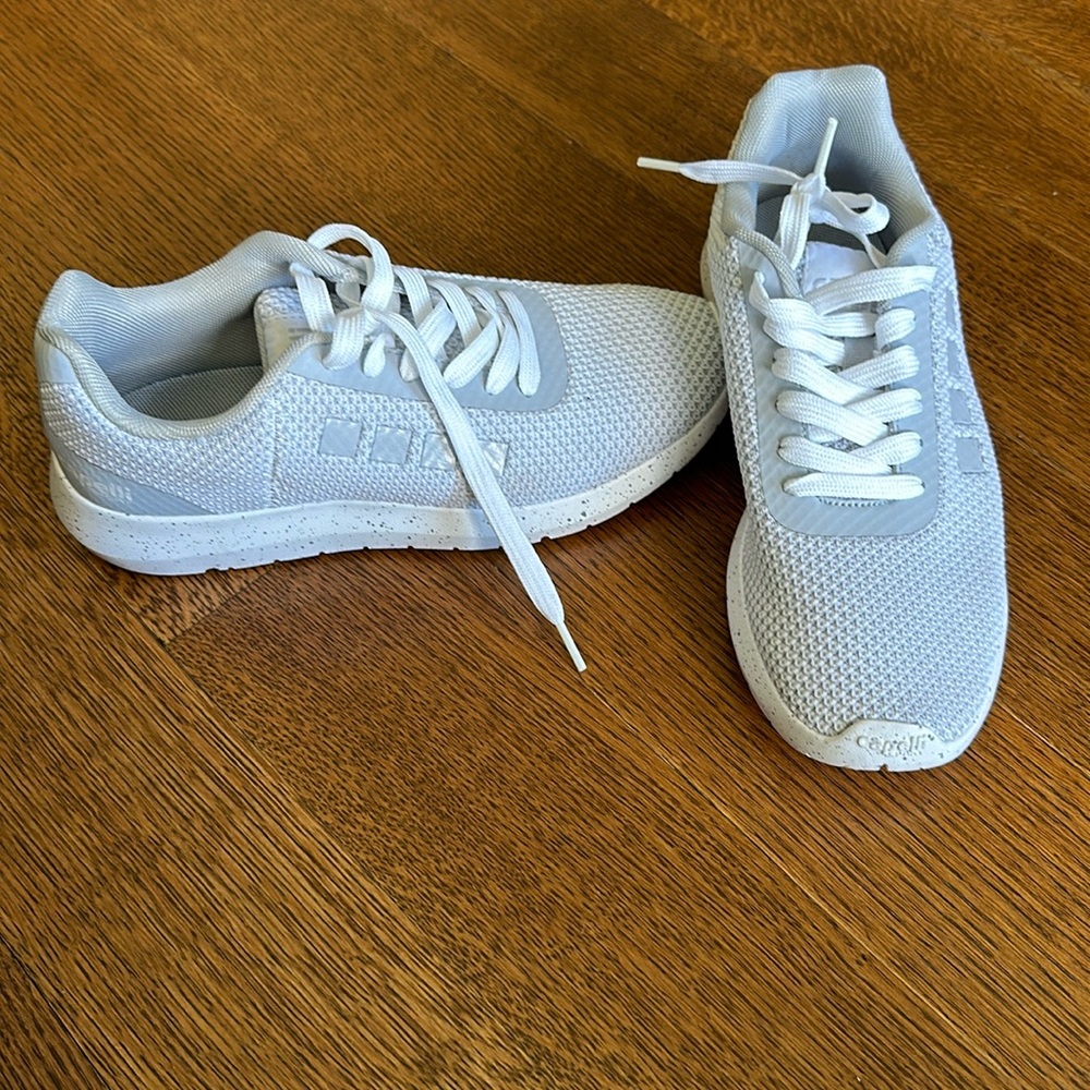 Unisex Capelli shoes at a affordable price